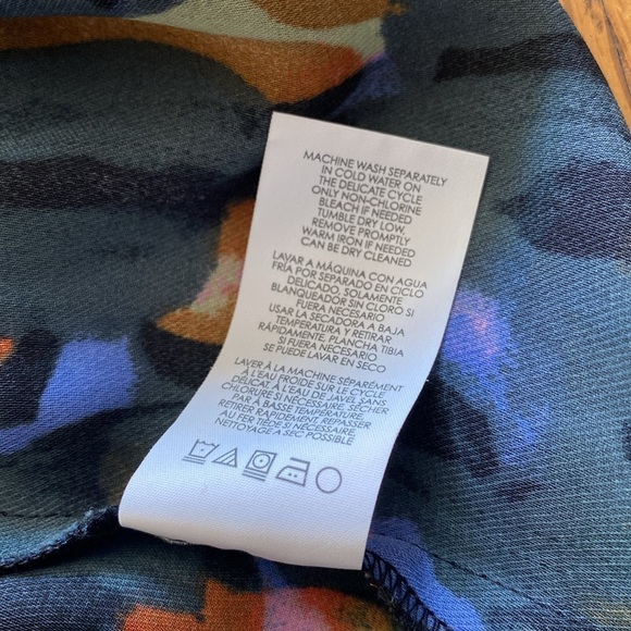 CAbi 3077 Flaunt Wrap Sleeveless Tank Blouse Size Medium - Picture 10 of 11